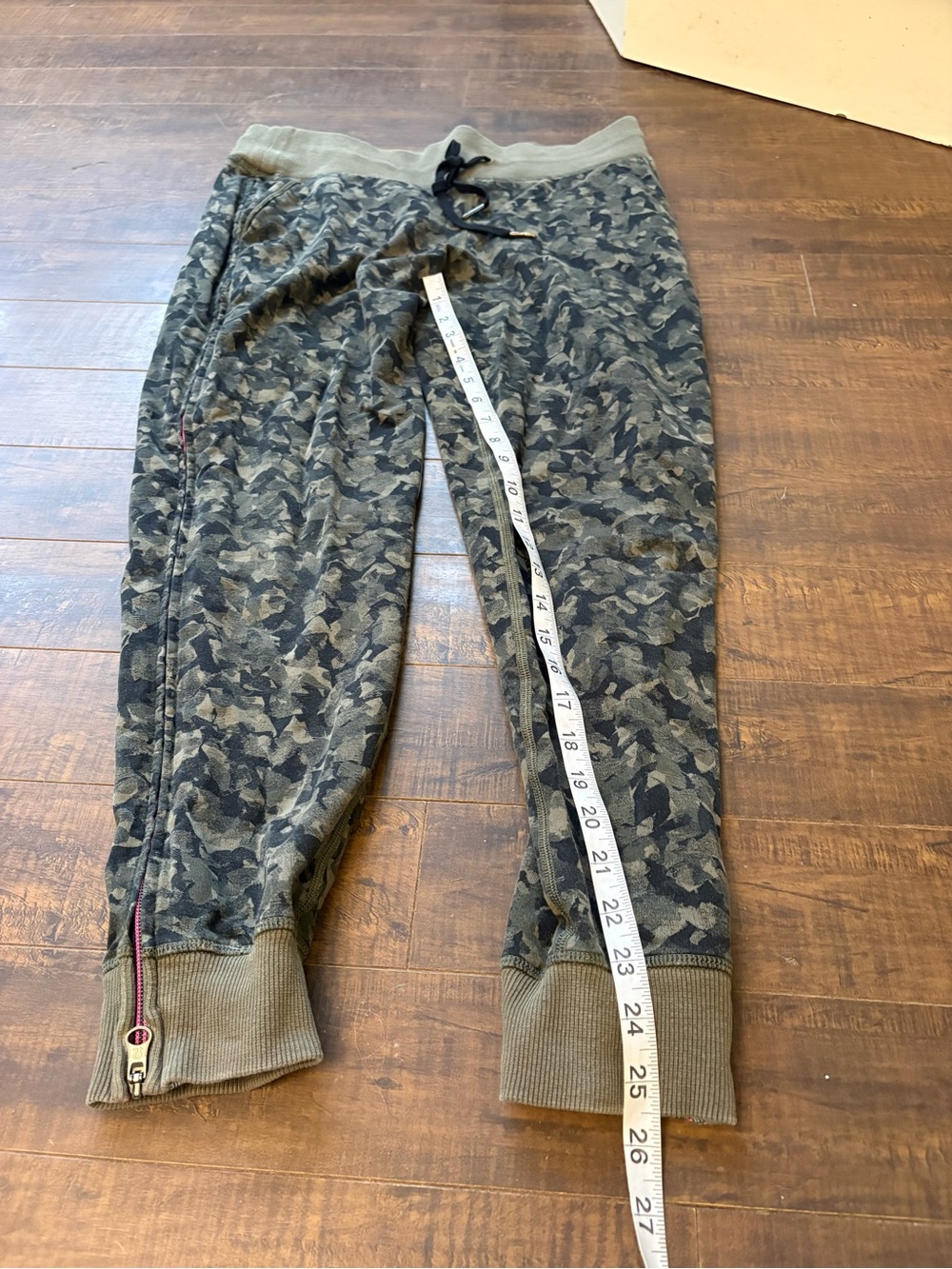 Lululemon No Sweat Mystic Jungle fatigue sweatpants - Picture 5 of 11